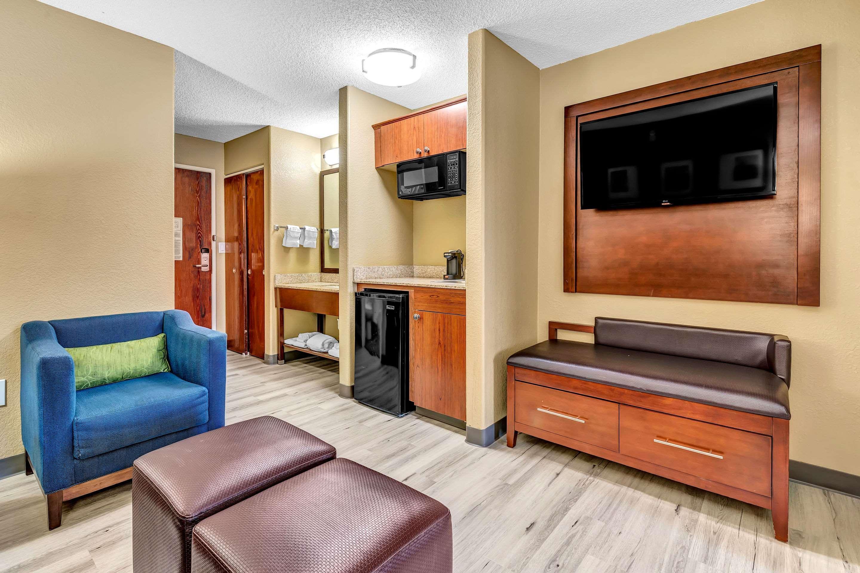 Comfort Suites Lakewood - Denver Eksteriør billede