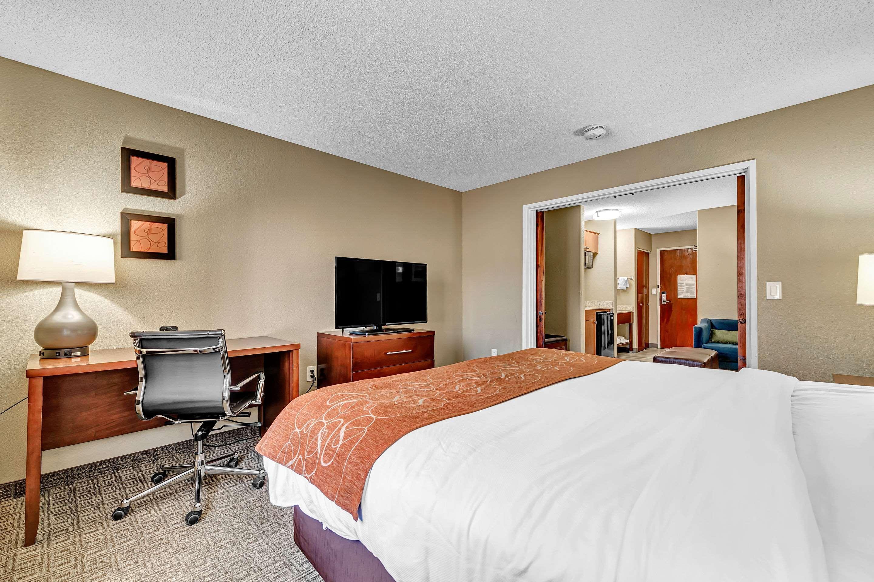 Comfort Suites Lakewood - Denver Eksteriør billede