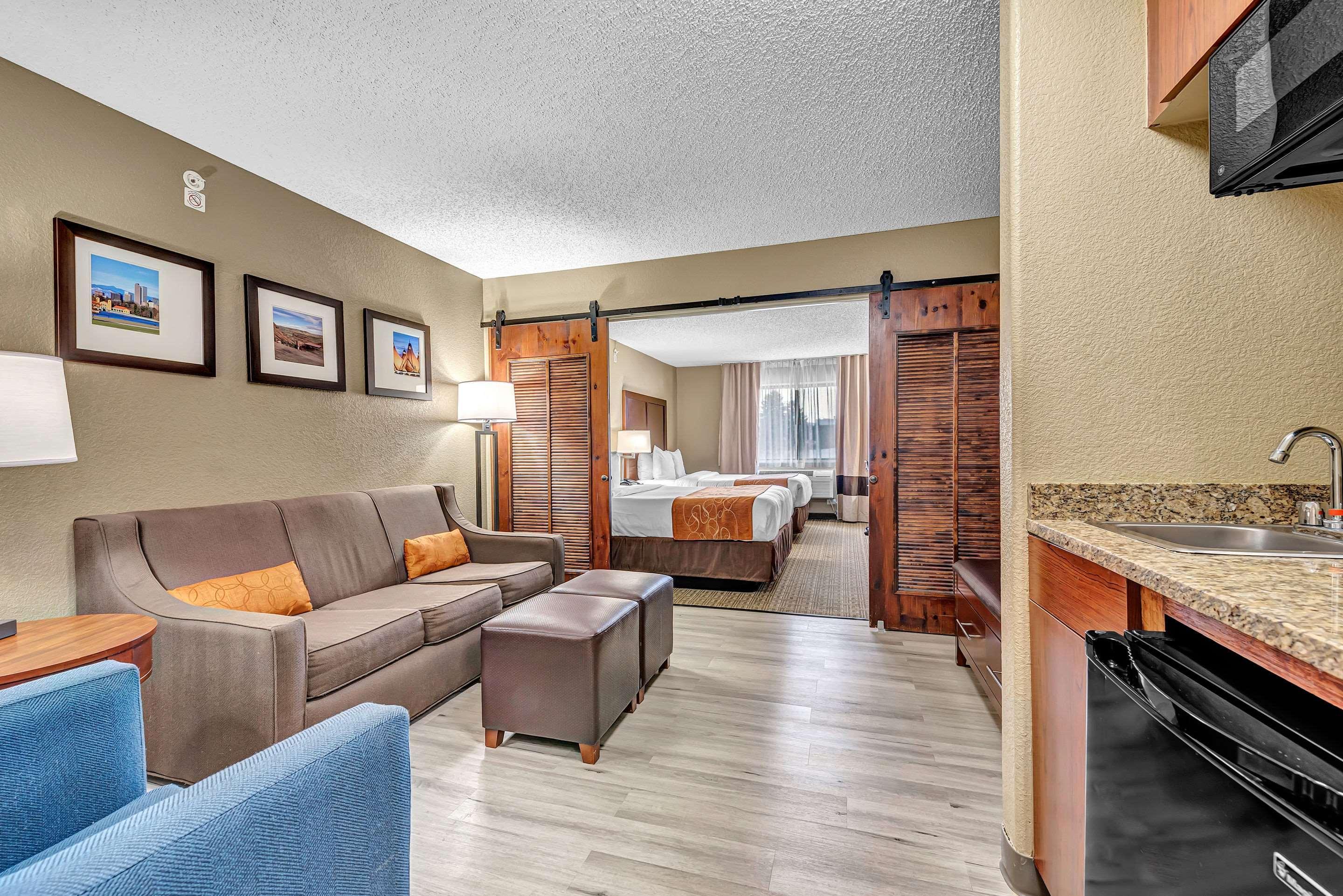 Comfort Suites Lakewood - Denver Eksteriør billede