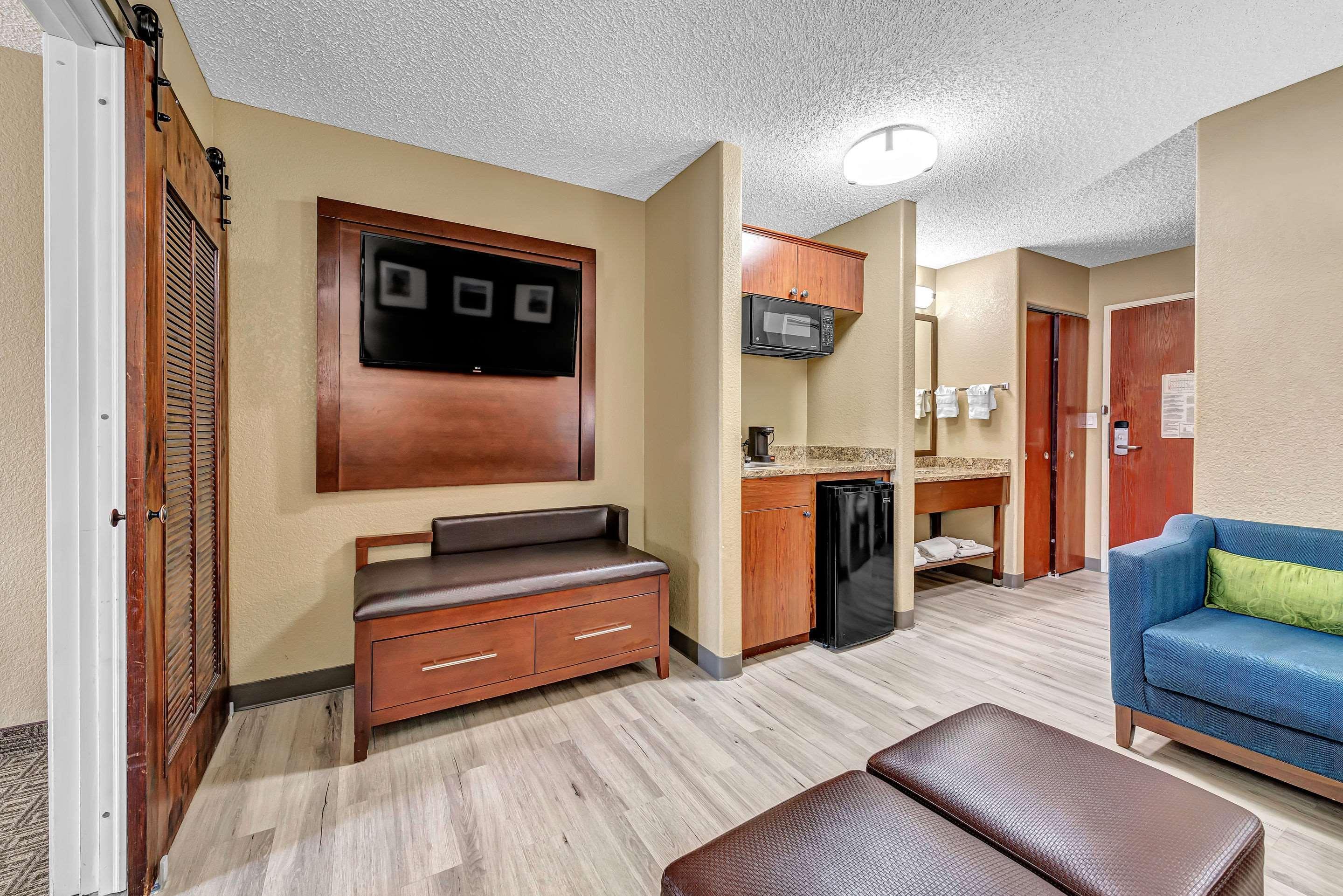 Comfort Suites Lakewood - Denver Eksteriør billede
